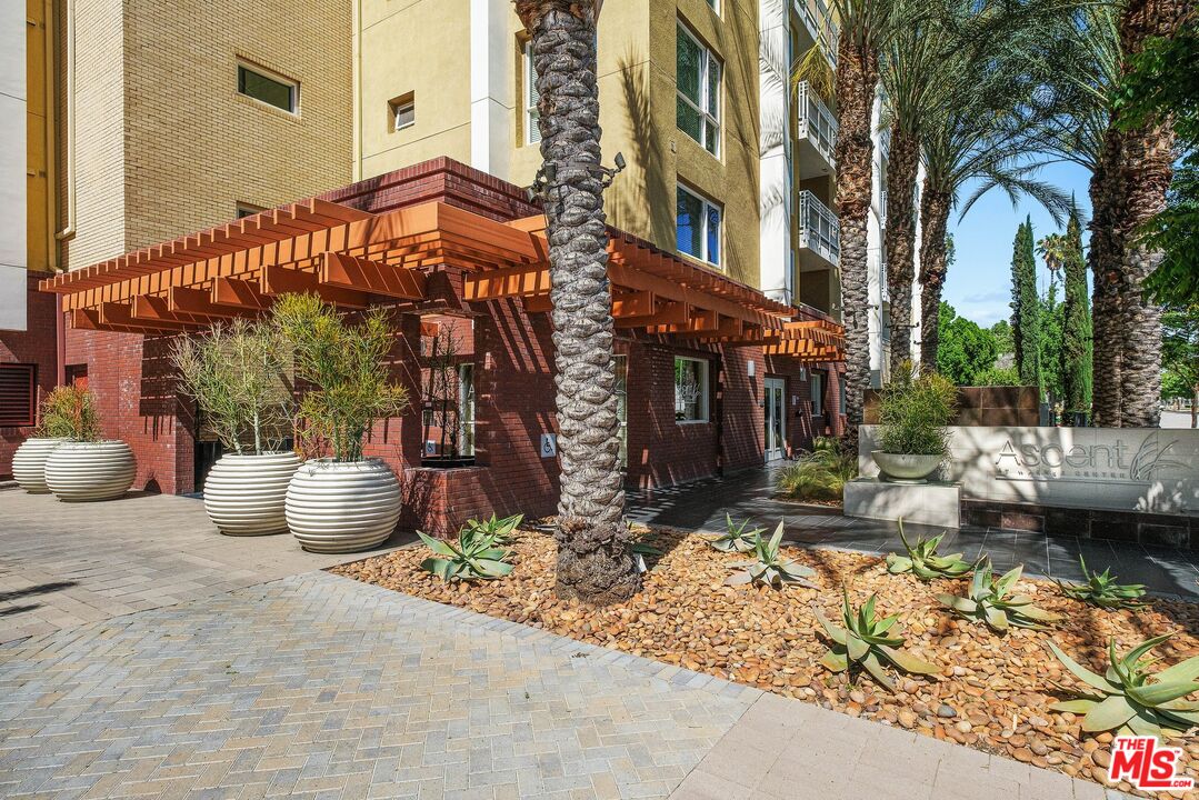 21301 Erwin St Unit: 508