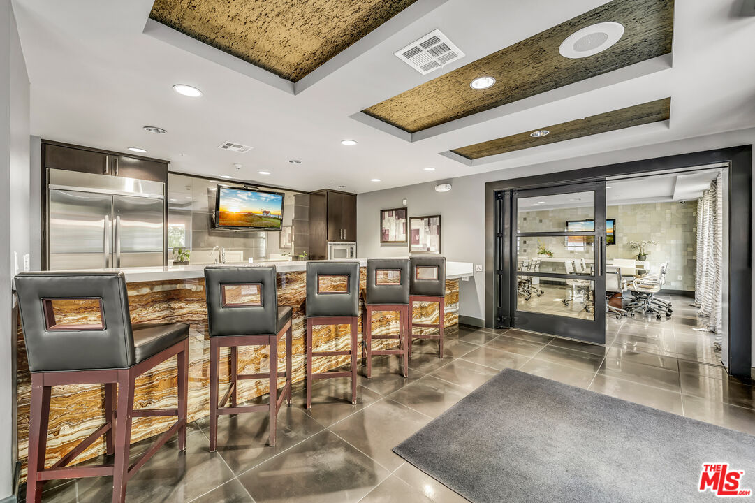 21301 Erwin St Unit: 508