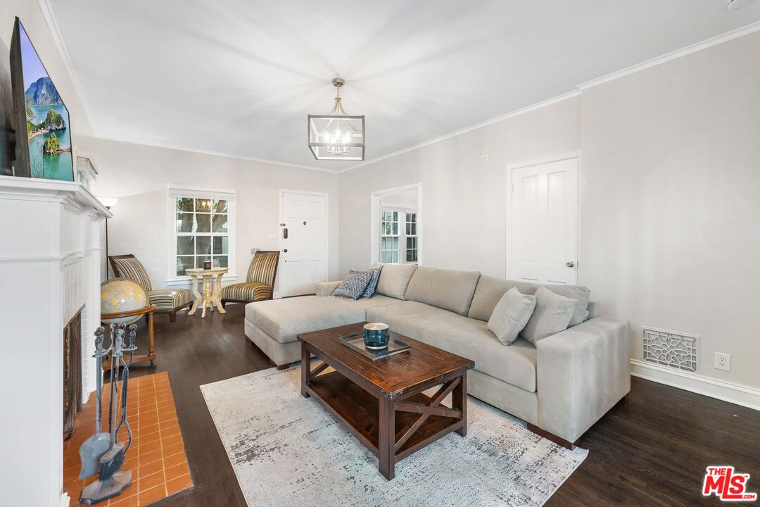 133 S Bedford Dr Unit: C