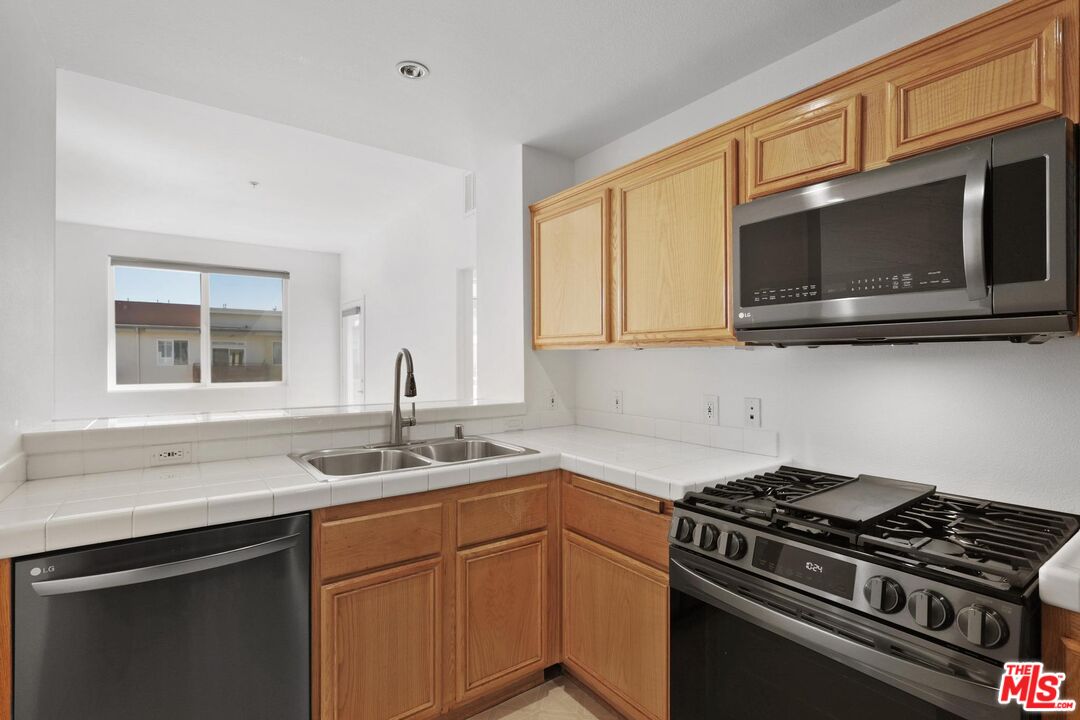 13200 Pacific Promenade Prome Unit: 435