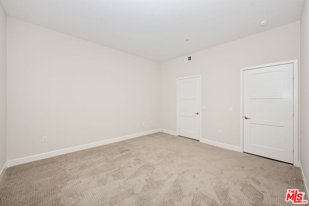 10878 Bloomfield St Unit: 308