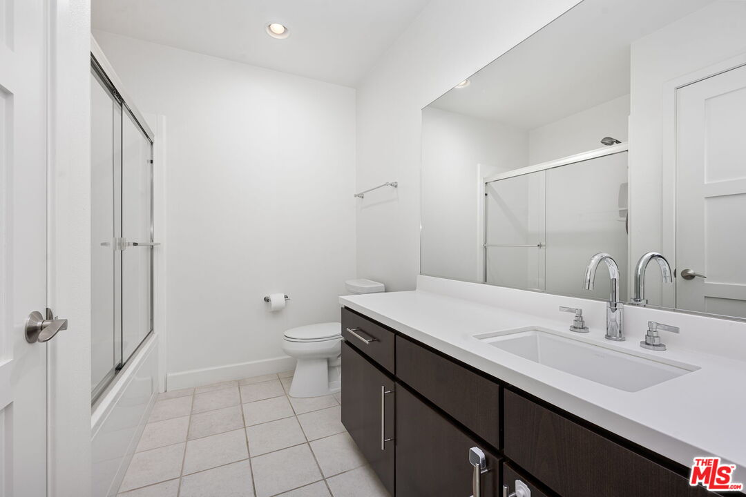 10878 Bloomfield St Unit: 308