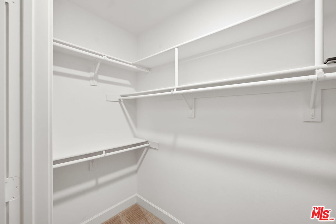 10878 Bloomfield St Unit: 308