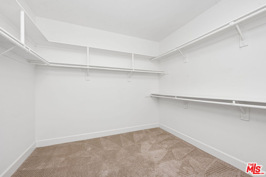 10878 Bloomfield St Unit: 308