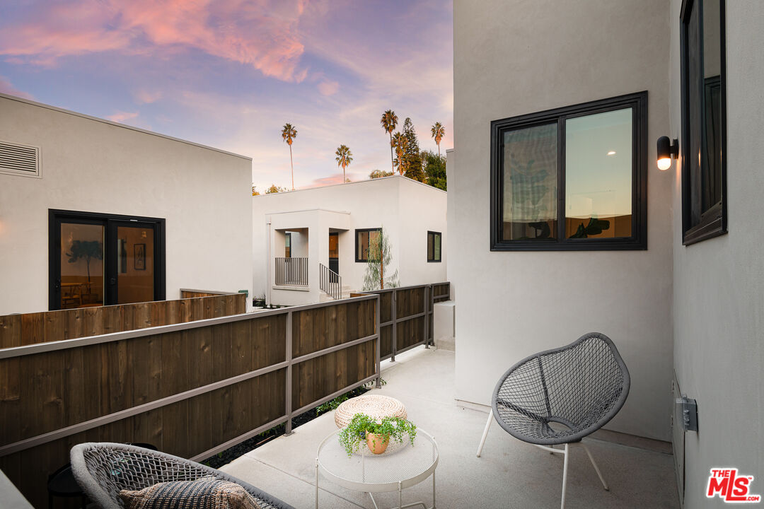 2016 Vista Del Mar St