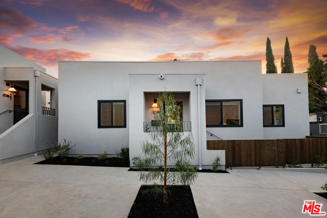 2016 Vista Del Mar St