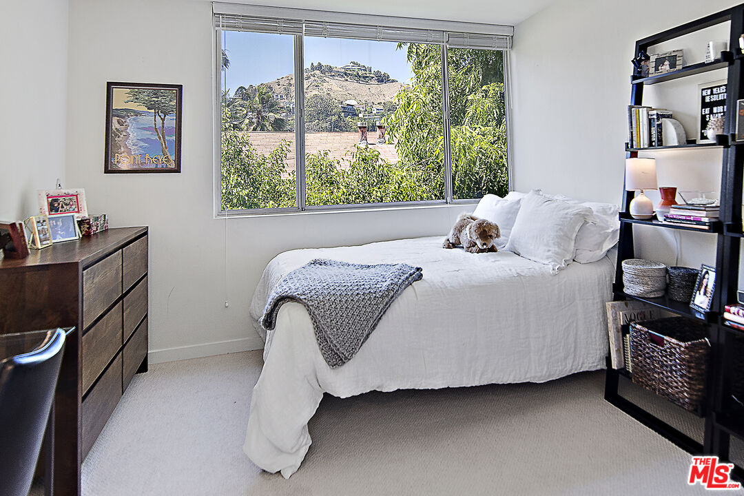 1550 N Laurel Ave Unit: 304