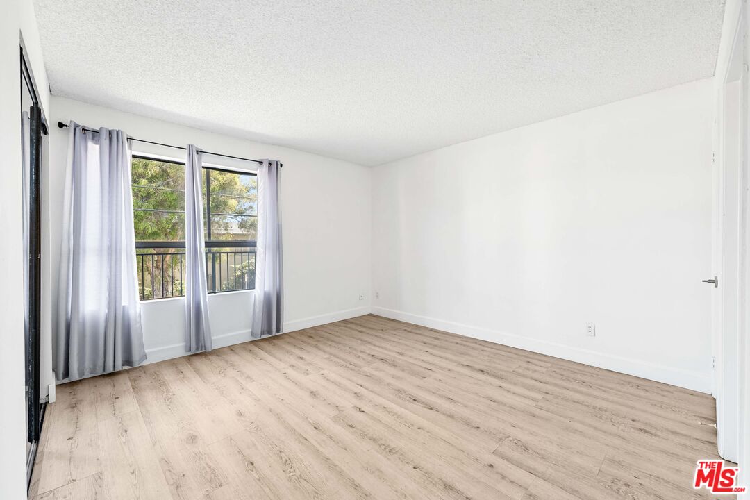 11975 Texas Ave Unit: 102