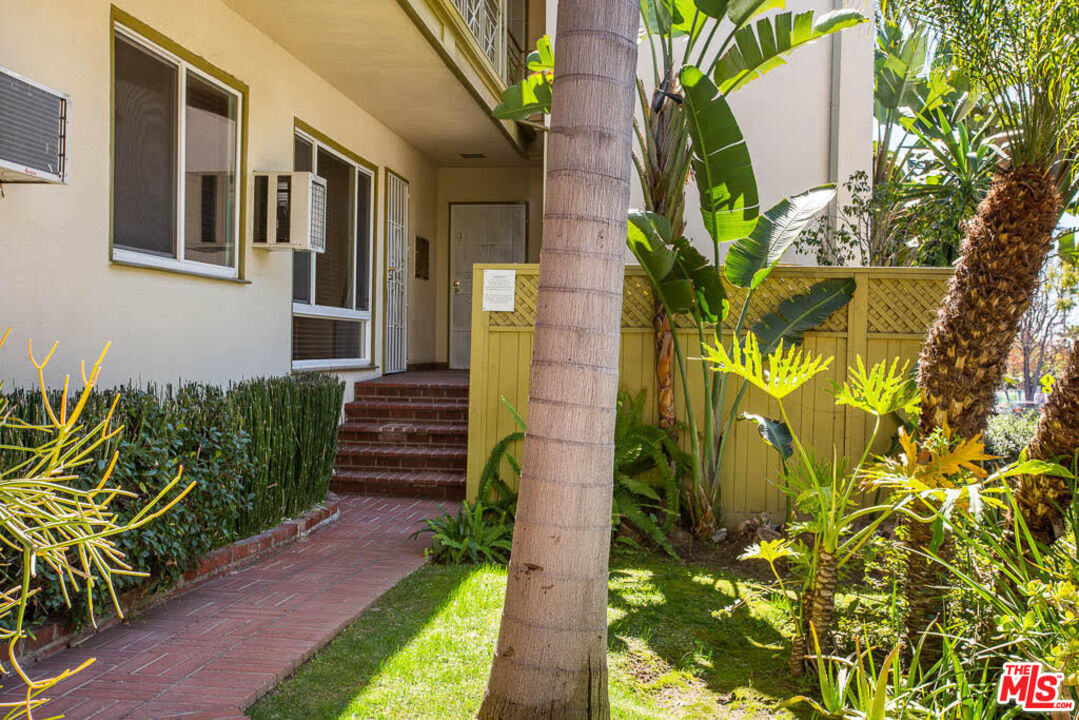 1204 N Crescent Heights Blvd Unit: 1