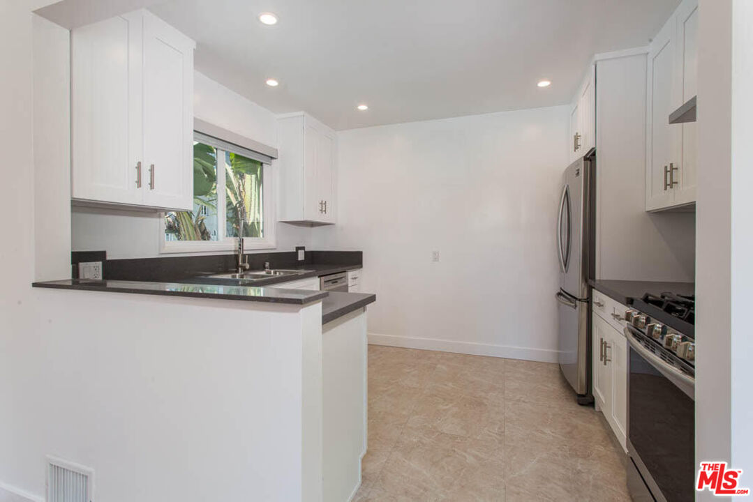 1204 N Crescent Heights Blvd Unit: 1