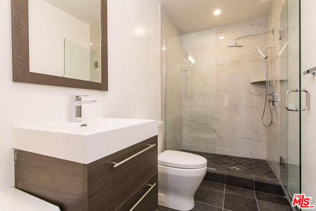 1204 N Crescent Heights Blvd Unit: 1