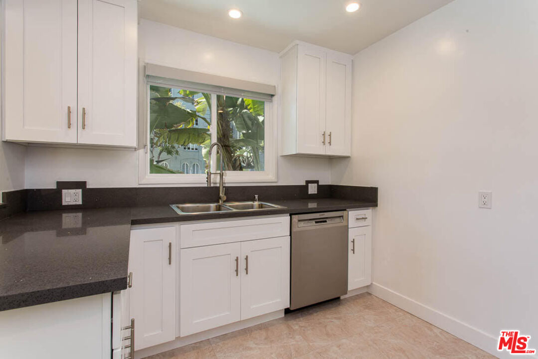 1204 N Crescent Heights Blvd Unit: 1