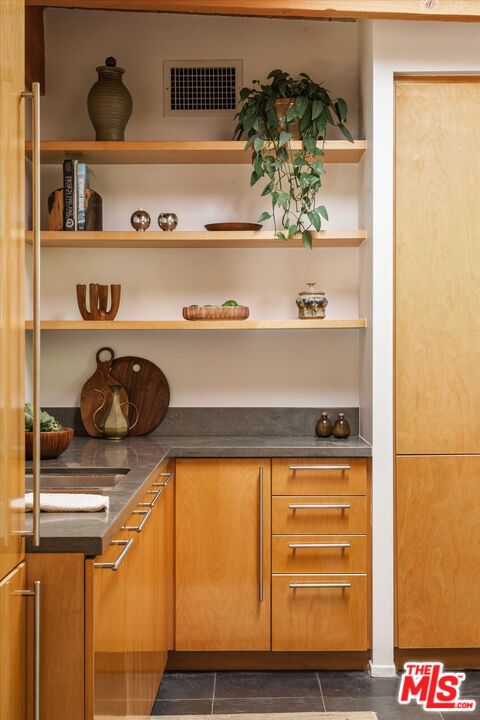 7456 Woodrow Wilson Dr