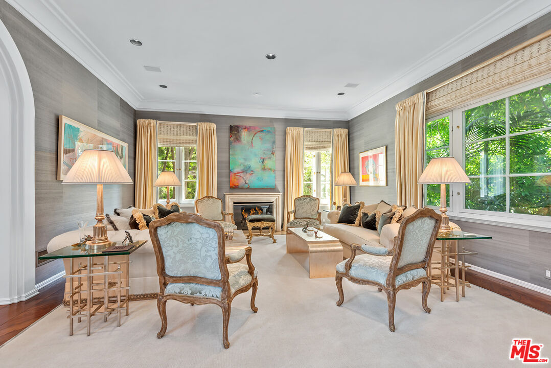 10245 Century Woods Dr