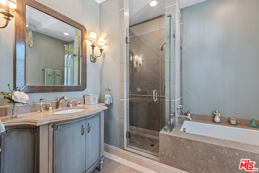 10245 Century Woods Dr