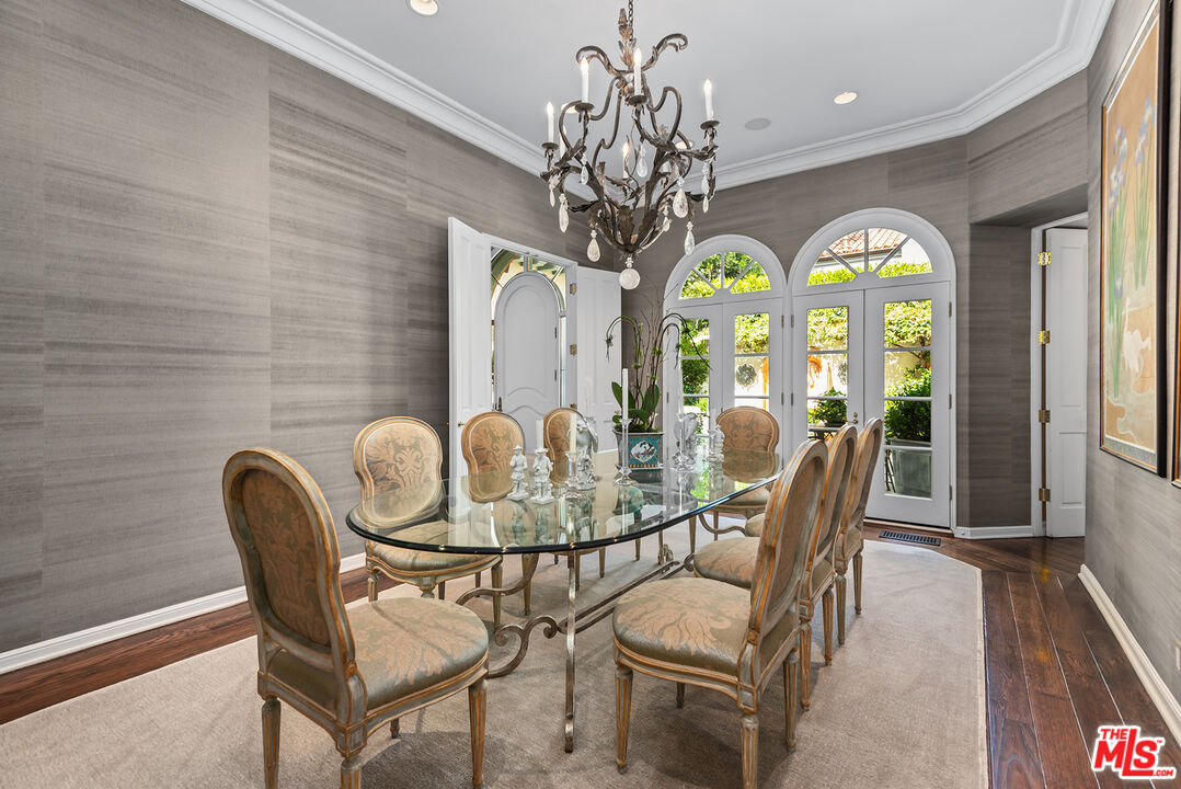 10245 Century Woods Dr