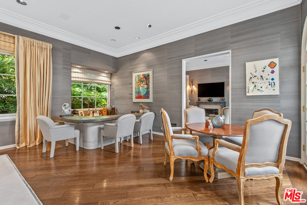 10245 Century Woods Dr