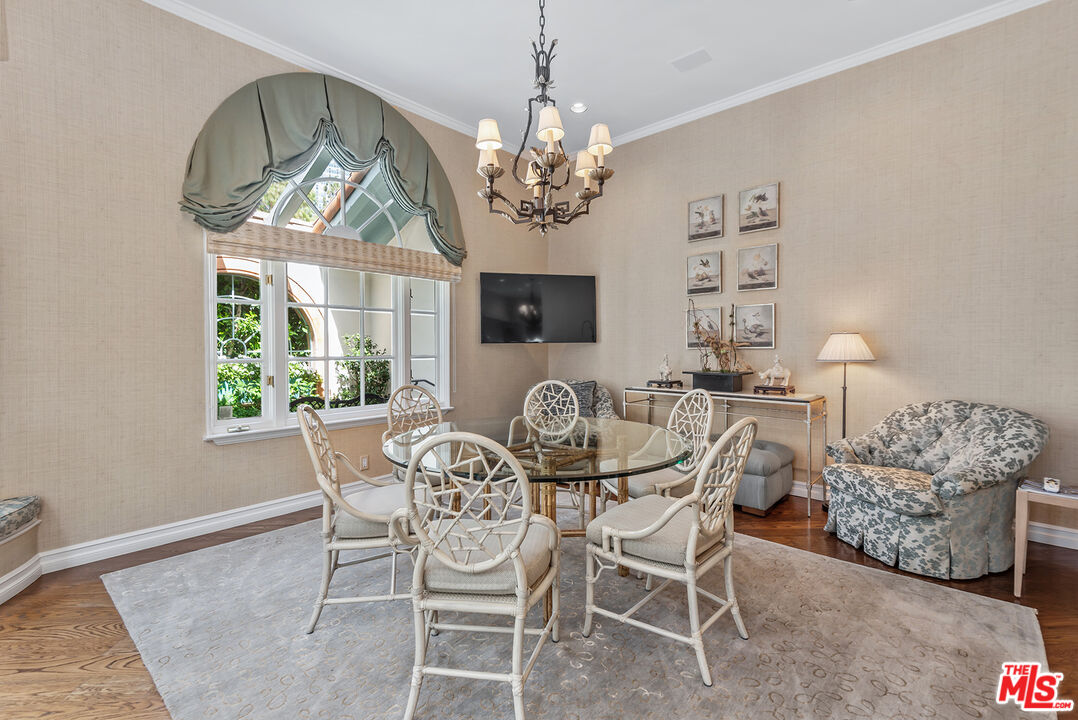 10245 Century Woods Dr