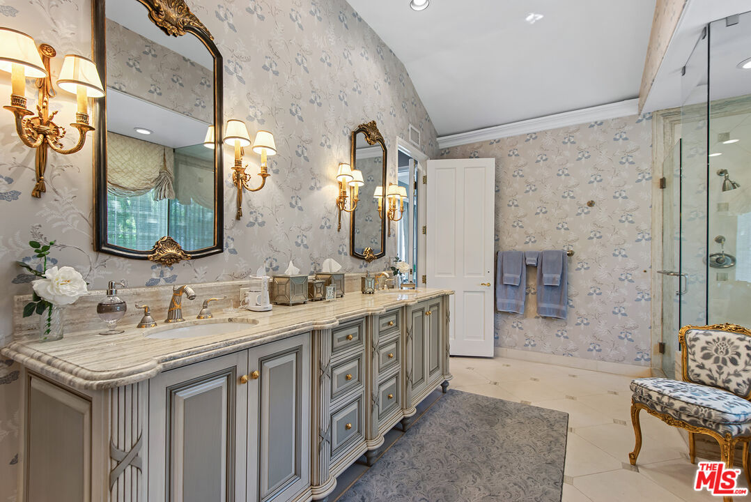 10245 Century Woods Dr