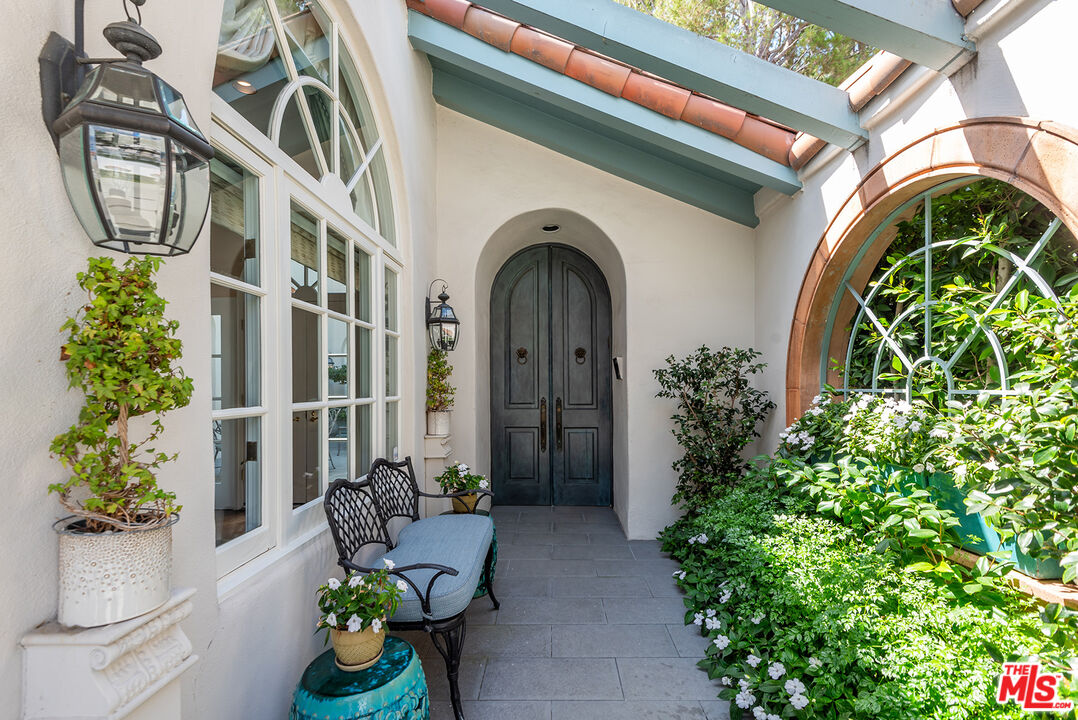 10245 Century Woods Dr