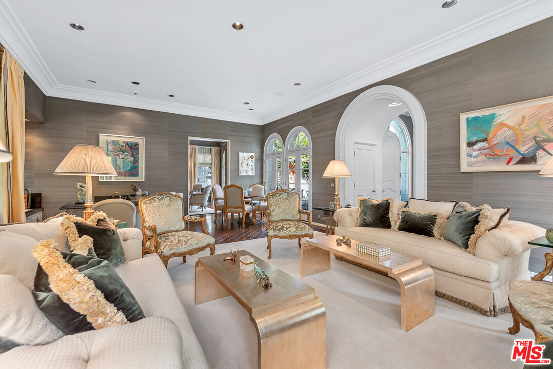 10245 Century Woods Dr