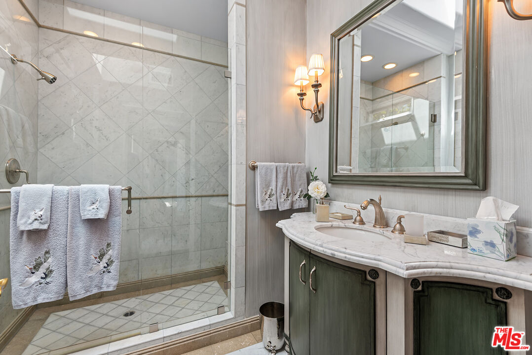 10245 Century Woods Dr