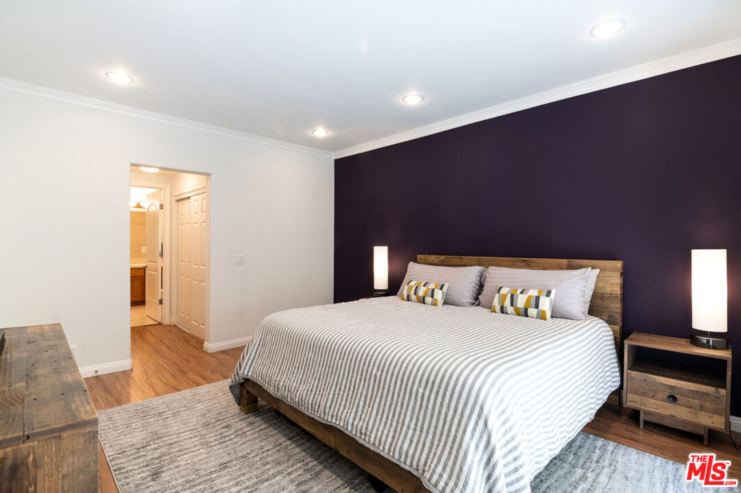 1426 N Laurel Ave Unit: 405