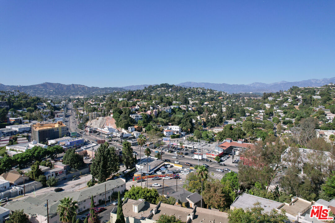 841 N La Fayette Park Pl Unit: 1/2