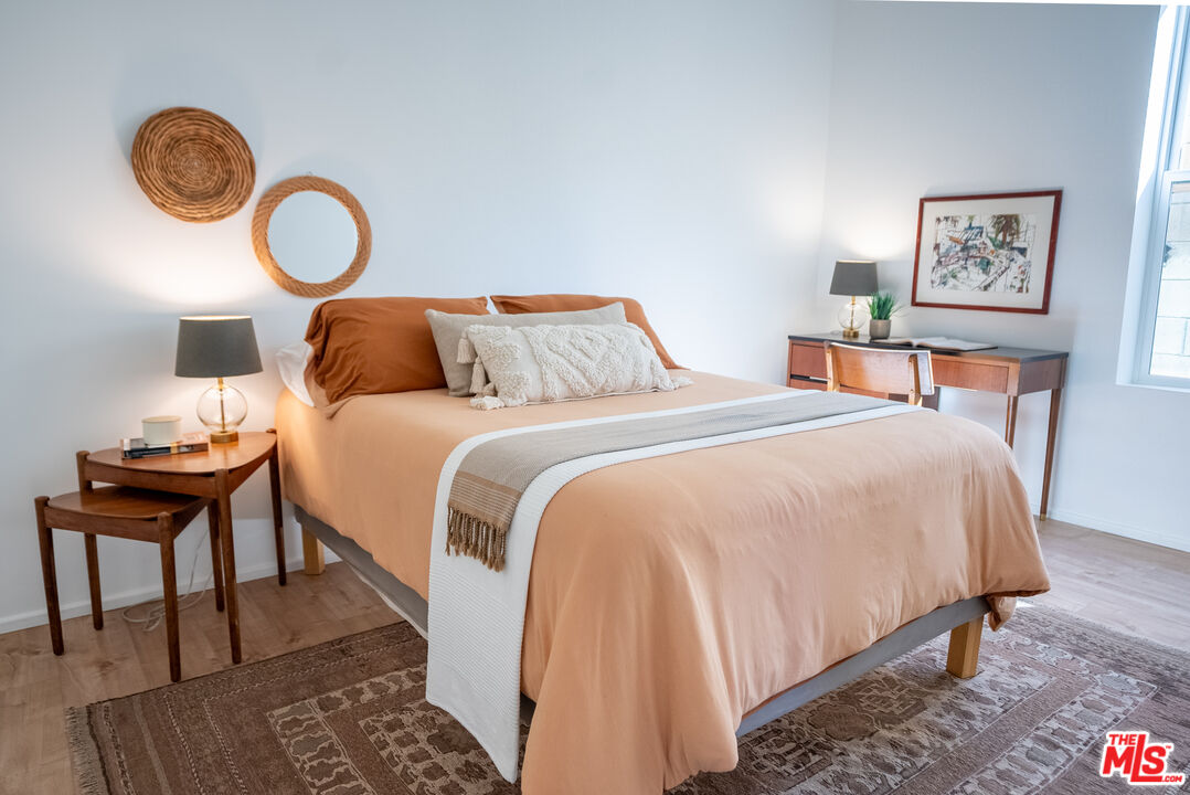 841 N La Fayette Park Pl Unit: 1/2