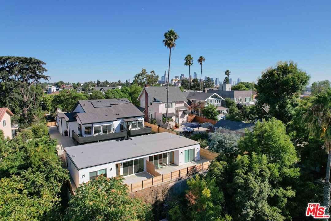 841 N La Fayette Park Pl Unit: 1/2