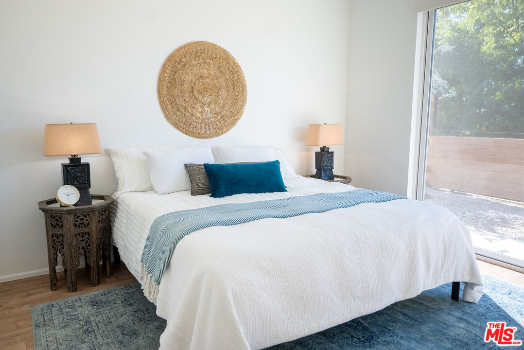 841 N La Fayette Park Pl Unit: 1/2