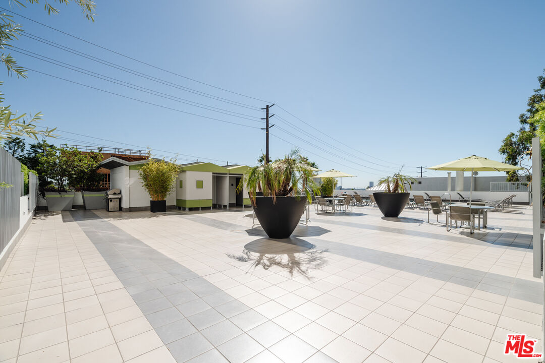 1155 N La Cienega Blvd Unit: 1211