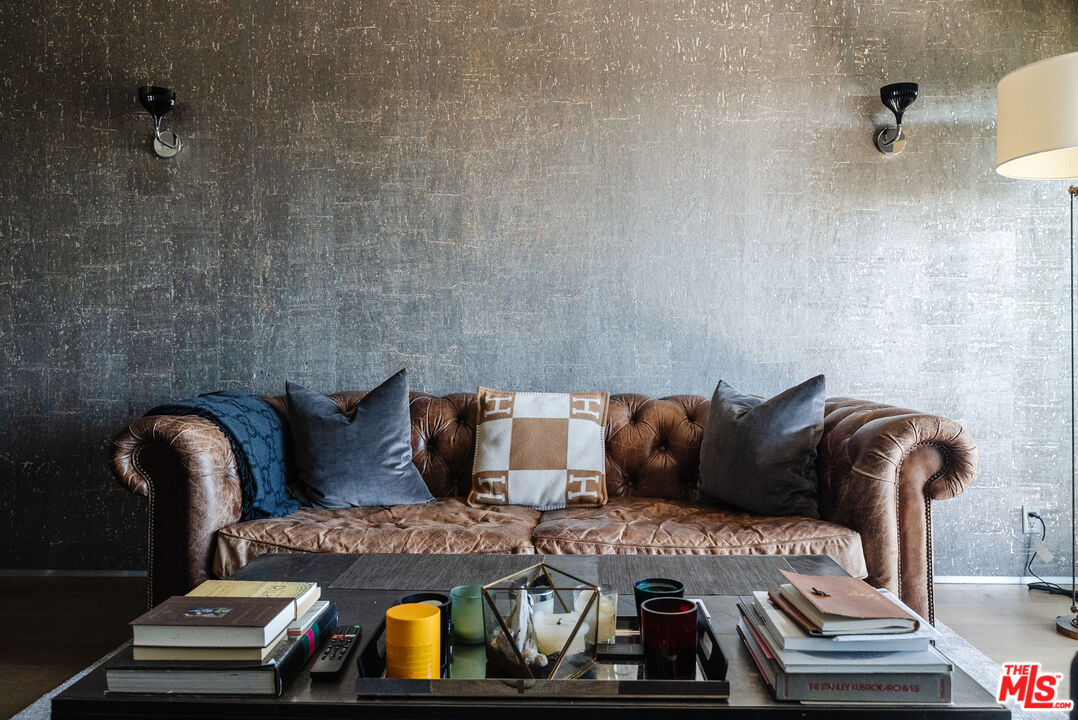 1155 N La Cienega Blvd Unit: 1211