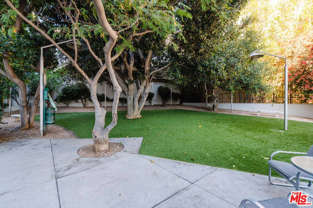 1155 N La Cienega Blvd Unit: 1211