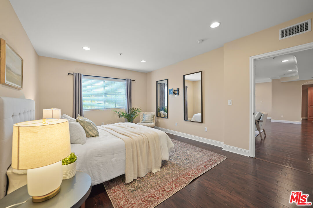 1845 Federal Ave Unit: 205