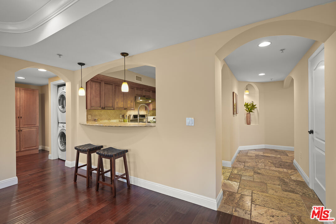 1845 Federal Ave Unit: 205