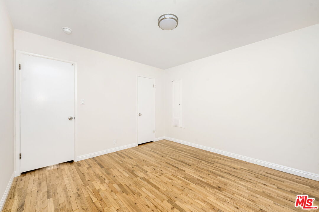 2007 E Villa Unit: B