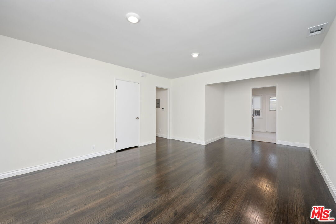 2007 E Villa St Unit: C