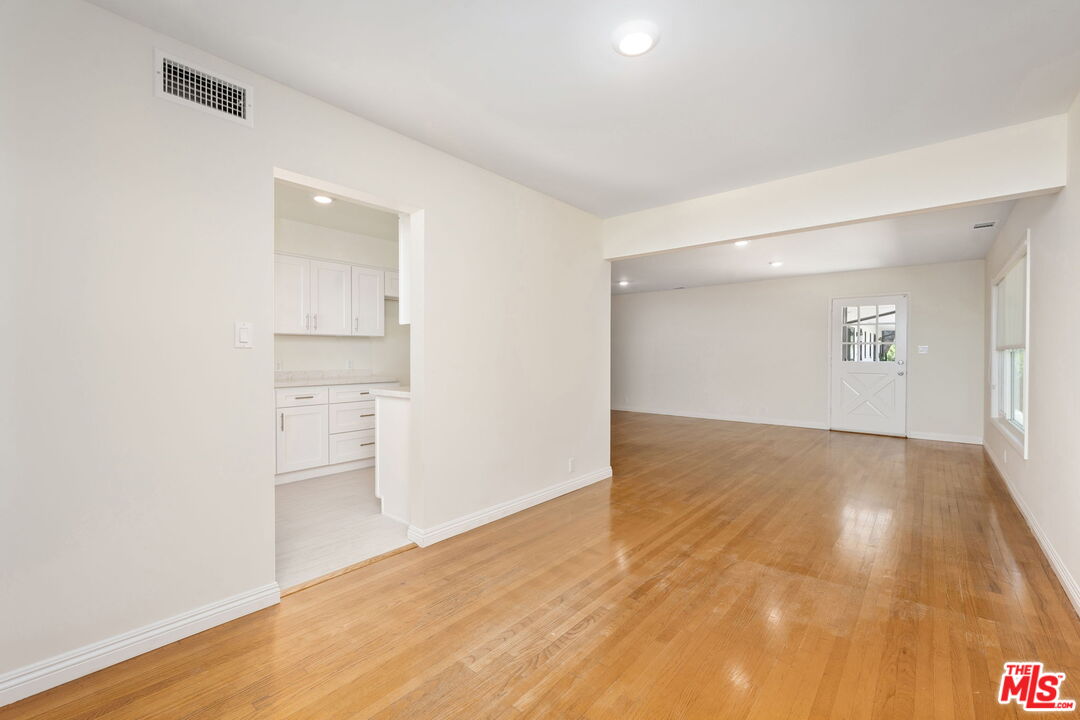 2007 E Villa St Unit: D