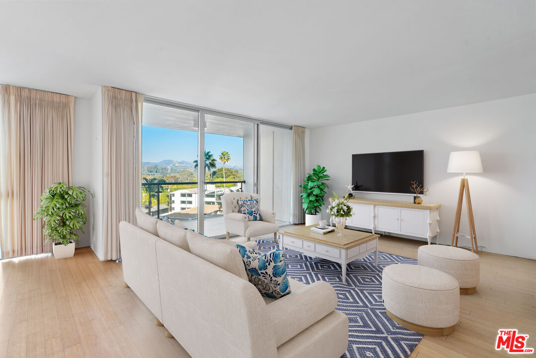 201 Ocean Ave Unit: 810B