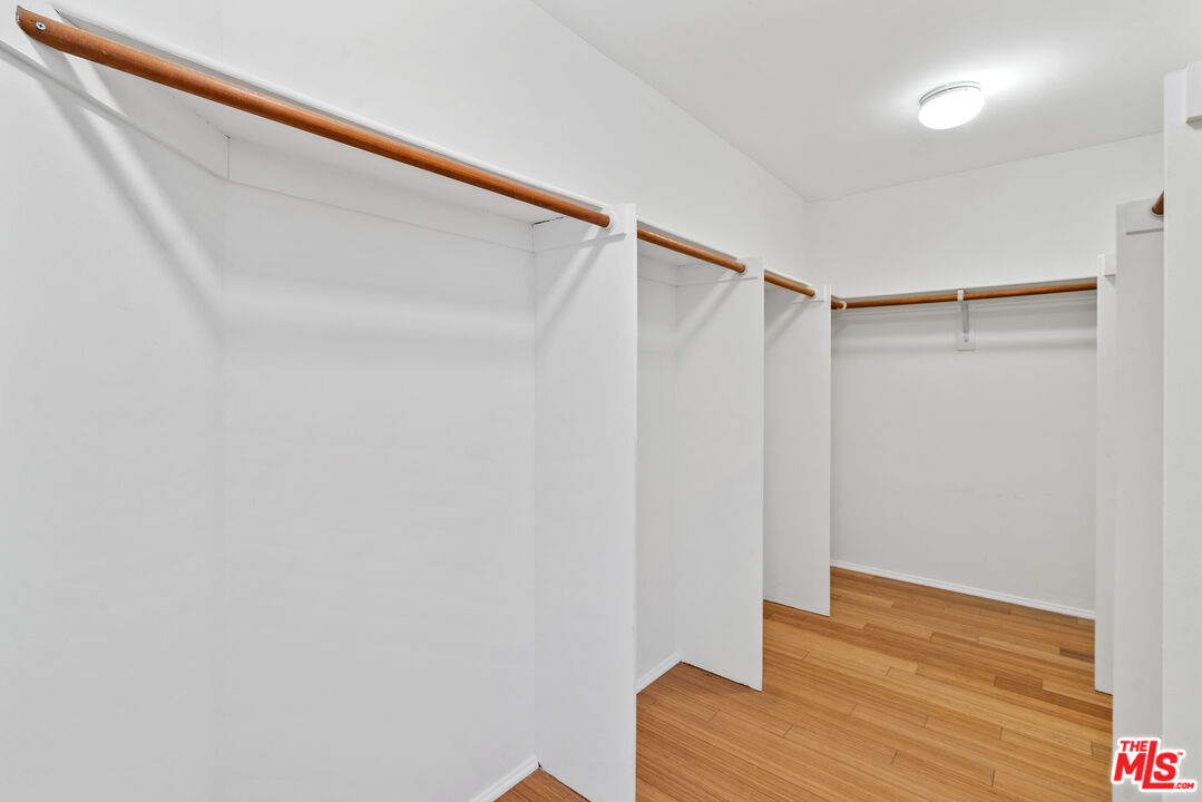 201 Ocean Ave Unit: 810B