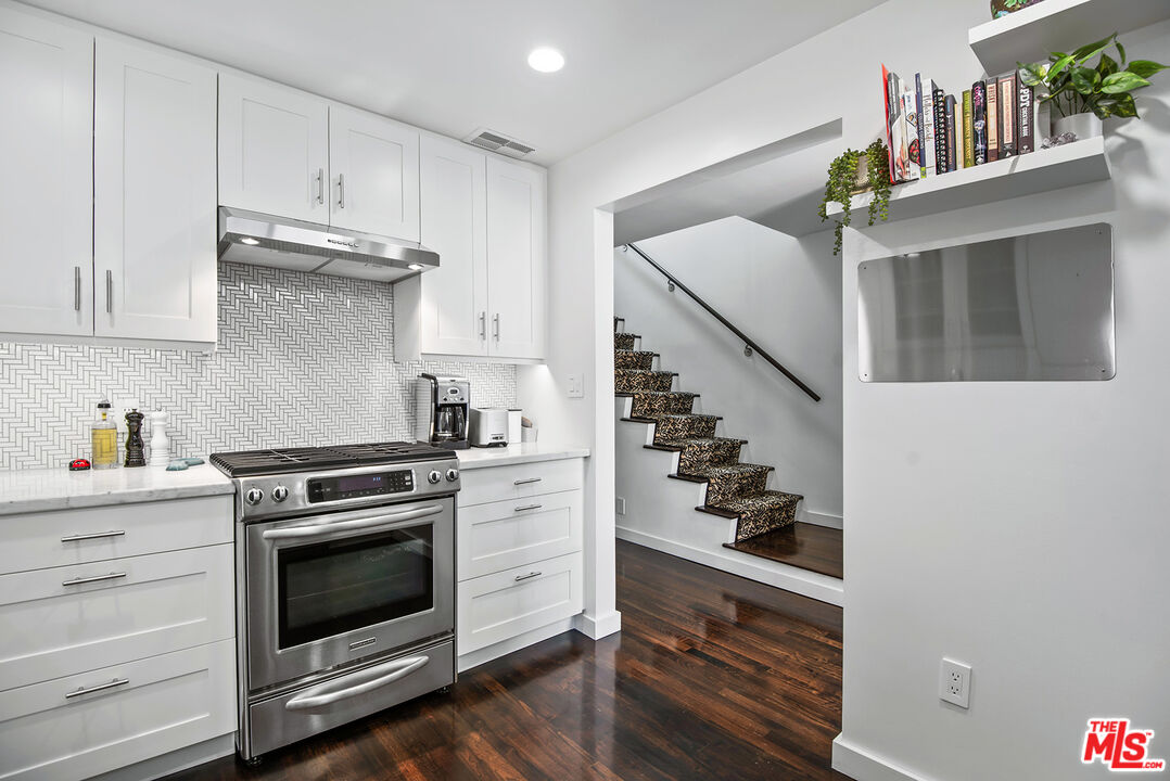 1327 Havenhurst Dr Unit: 8