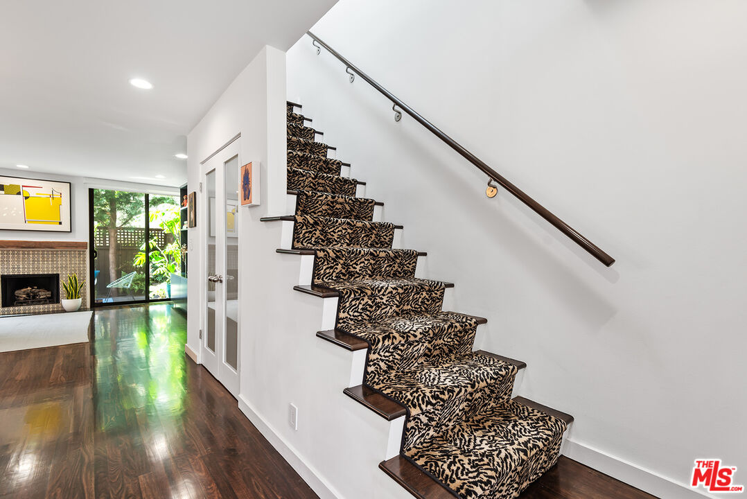 1327 Havenhurst Dr Unit: 8