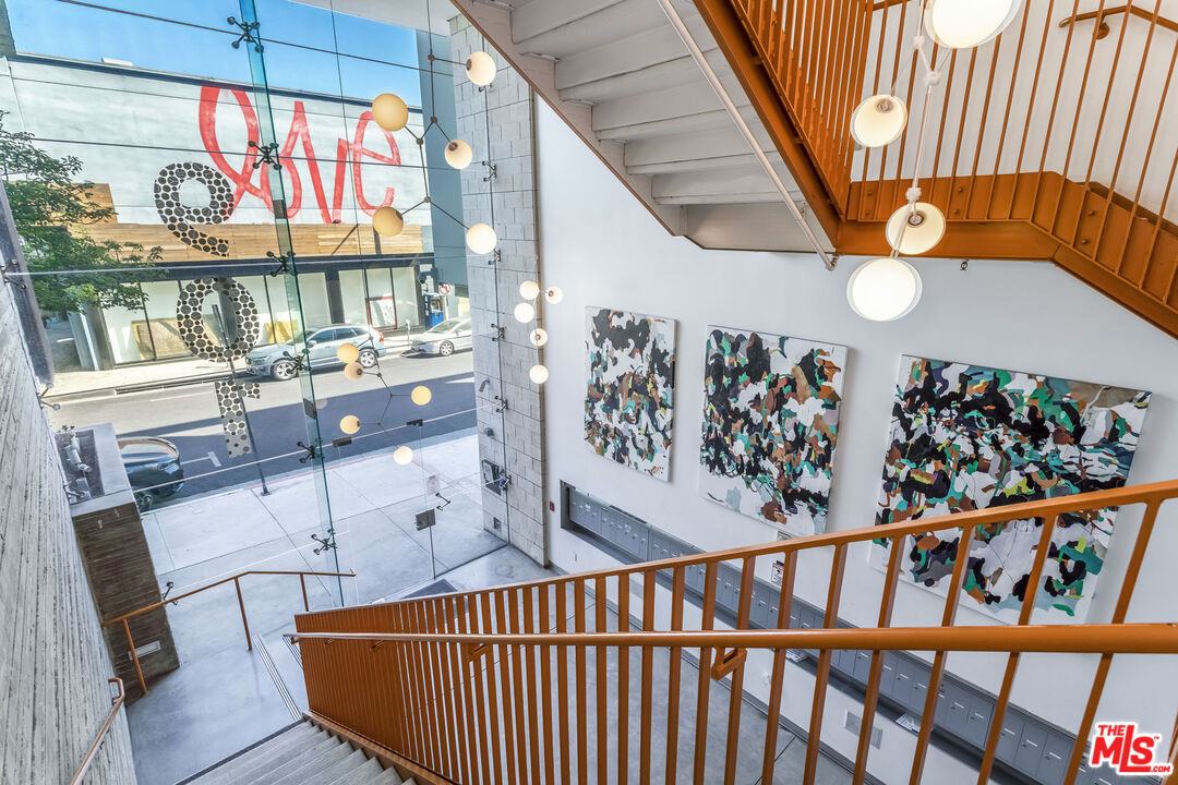 901 Hancock Ave Unit: 206