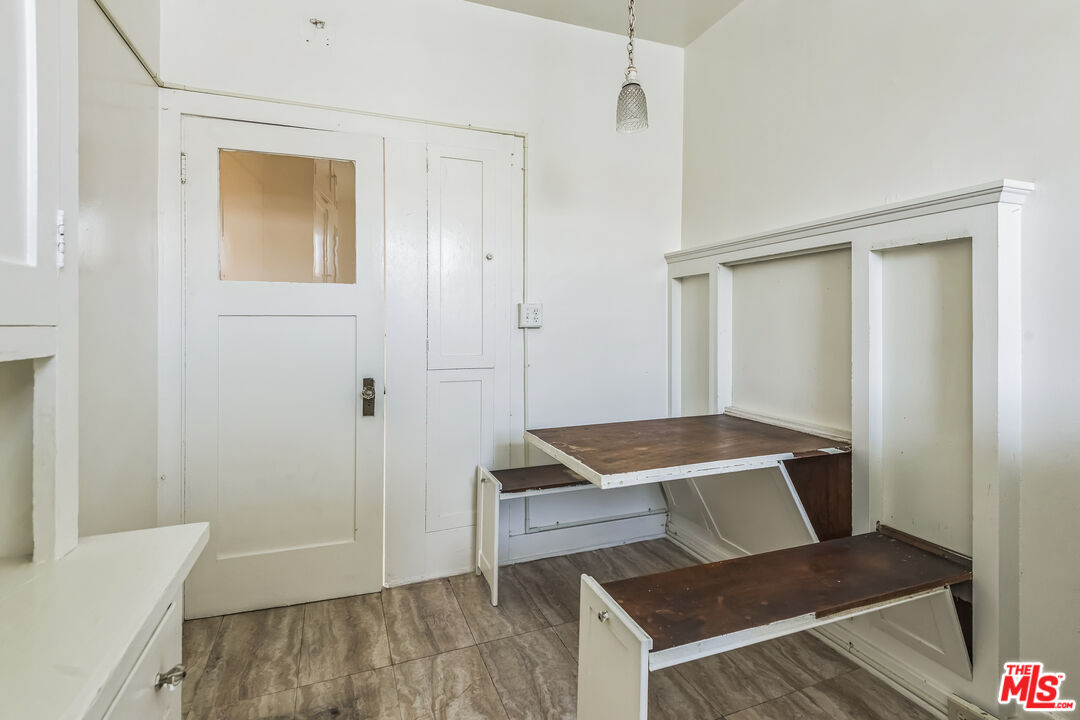 1282 Queen Anne Pl Unit: Unit 1