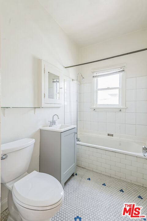 1282 Queen Anne Pl Unit: Unit 3