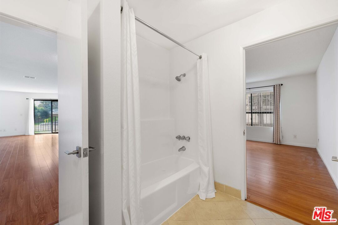 11975 Texas Ave Unit: 101