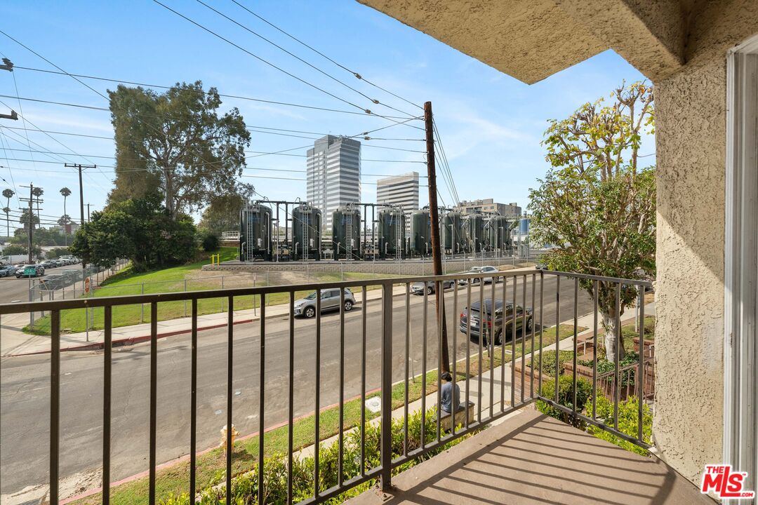 11975 Texas Ave Unit: 101