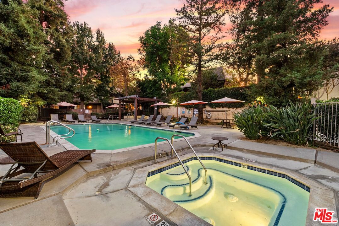 15050 Sherman Way Unit: 140