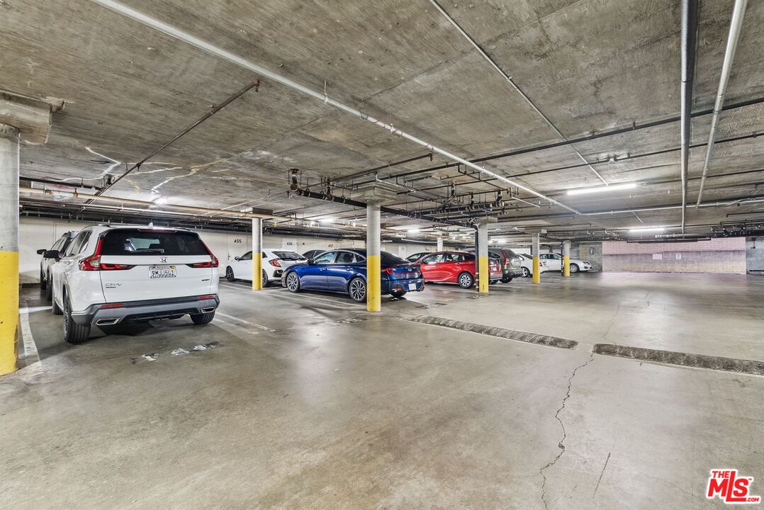 15050 Sherman Way Unit: 140